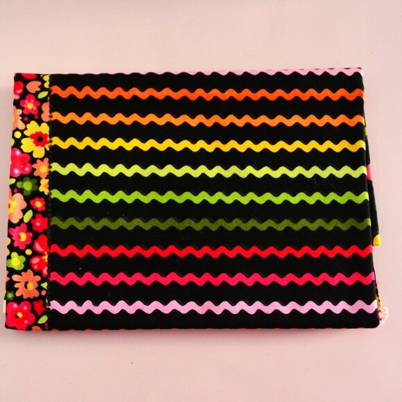 Quilts Illustrated Totes On Bolts Make Your Own Bags Totes DIY Crafts - Picture 3 of 6